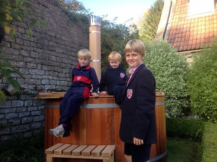 Pre-loved hot tub near Bath, October 2014